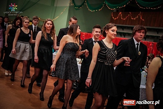 Zdjęcie w galerii na portalu naszraciborz.pl: Studniówki za pasem. Wybierz fotografa wiadomości z regionu