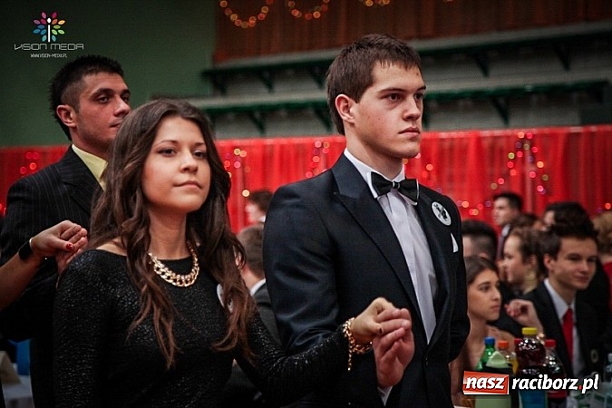 Zdjęcie w galerii na portalu naszraciborz.pl: Studniówki za pasem. Wybierz fotografa wiadomości z regionu
