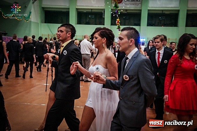 Zdjęcie w galerii na portalu naszraciborz.pl: Studniówki za pasem. Wybierz fotografa wiadomości z regionu