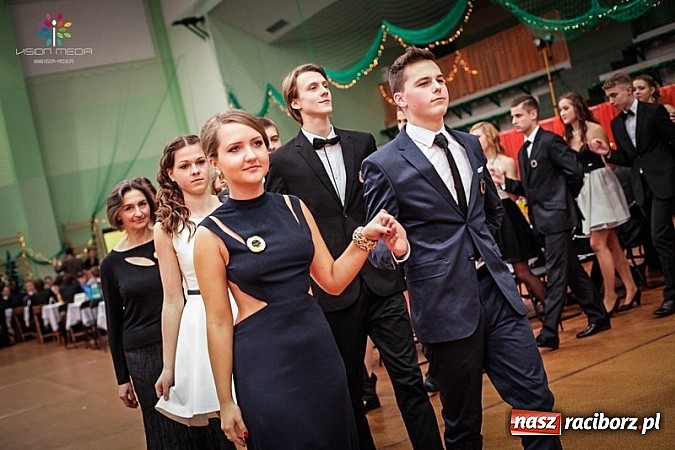 Zdjęcie w galerii na portalu naszraciborz.pl: Studniówki za pasem. Wybierz fotografa wiadomości z regionu