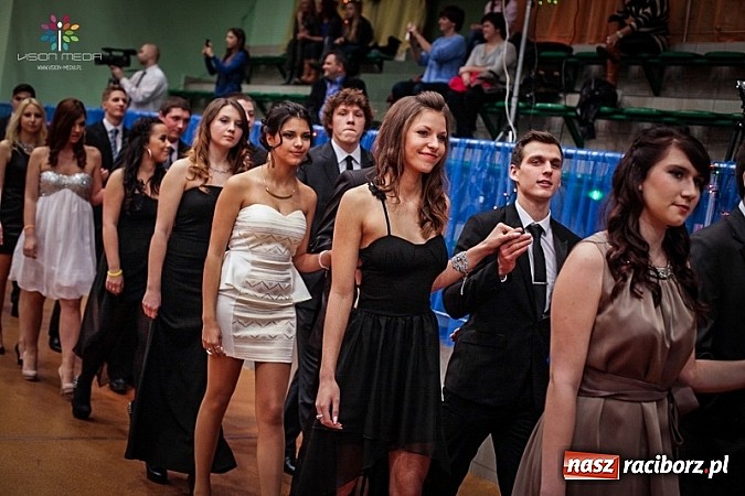 Zdjęcie w galerii na portalu naszraciborz.pl: Studniówki za pasem. Wybierz fotografa wiadomości z regionu