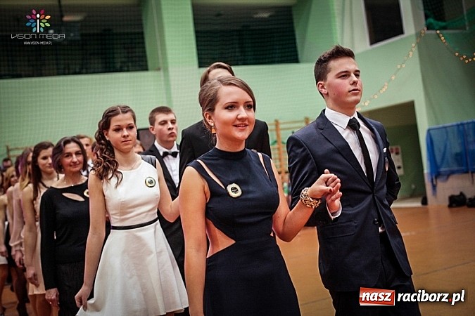 Zdjęcie w galerii na portalu naszraciborz.pl: Studniówki za pasem. Wybierz fotografa wiadomości z regionu