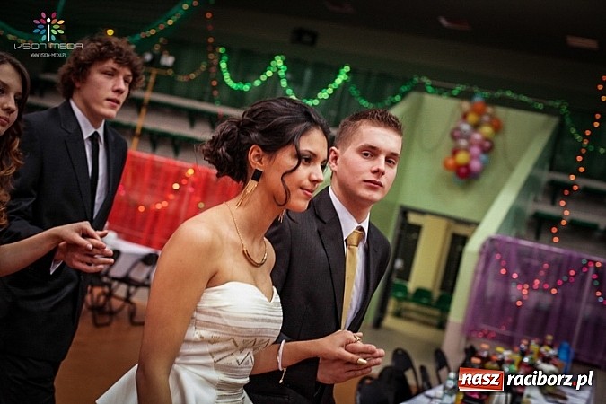 Zdjęcie w galerii na portalu naszraciborz.pl: Studniówki za pasem. Wybierz fotografa wiadomości z regionu