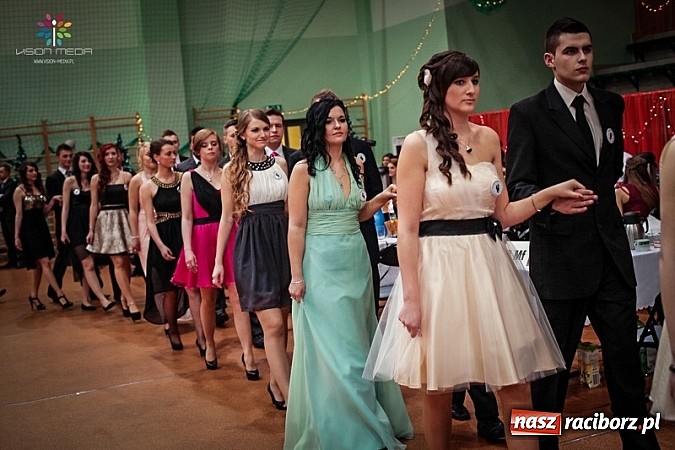 Zdjęcie w galerii na portalu naszraciborz.pl: Studniówki za pasem. Wybierz fotografa wiadomości z regionu