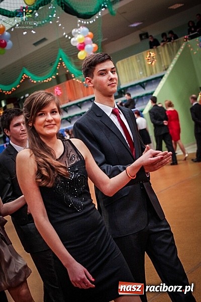 Zdjęcie w galerii na portalu naszraciborz.pl: Studniówki za pasem. Wybierz fotografa wiadomości z regionu