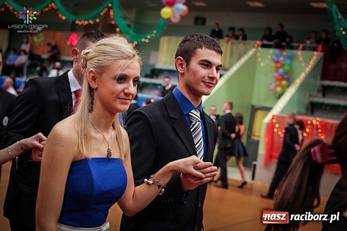 Zdjęcie w galerii na portalu naszraciborz.pl: Studniówki za pasem. Wybierz fotografa wiadomości z regionu