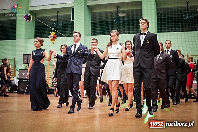 Zdjęcie w galerii na portalu naszraciborz.pl: Studniówki za pasem. Wybierz fotografa wiadomości z regionu