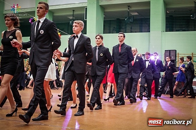 Zdjęcie w galerii na portalu naszraciborz.pl: Studniówki za pasem. Wybierz fotografa wiadomości z regionu