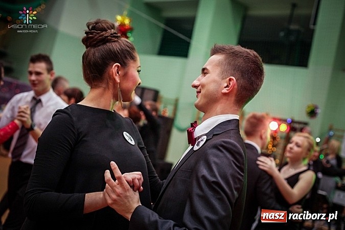 Zdjęcie w galerii na portalu naszraciborz.pl: Studniówki za pasem. Wybierz fotografa wiadomości z regionu