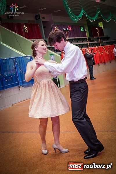 Zdjęcie w galerii na portalu naszraciborz.pl: Studniówki za pasem. Wybierz fotografa wiadomości z regionu