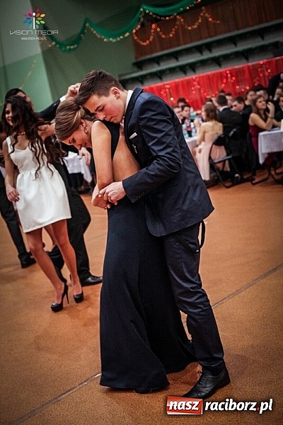 Zdjęcie w galerii na portalu naszraciborz.pl: Studniówki za pasem. Wybierz fotografa wiadomości z regionu