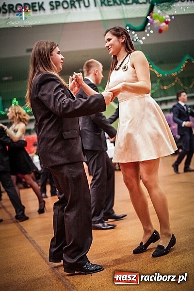 Zdjęcie w galerii na portalu naszraciborz.pl: Studniówki za pasem. Wybierz fotografa wiadomości z regionu