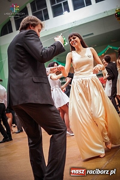 Zdjęcie w galerii na portalu naszraciborz.pl: Studniówki za pasem. Wybierz fotografa wiadomości z regionu