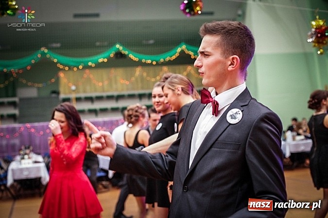 Zdjęcie w galerii na portalu naszraciborz.pl: Studniówki za pasem. Wybierz fotografa wiadomości z regionu