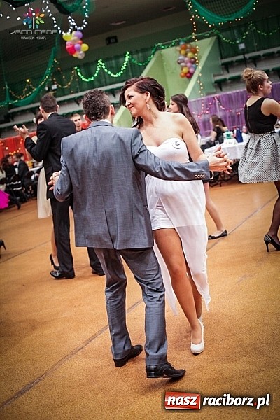 Zdjęcie w galerii na portalu naszraciborz.pl: Studniówki za pasem. Wybierz fotografa wiadomości z regionu