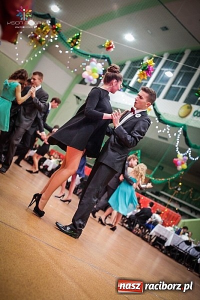 Zdjęcie w galerii na portalu naszraciborz.pl: Studniówki za pasem. Wybierz fotografa wiadomości z regionu