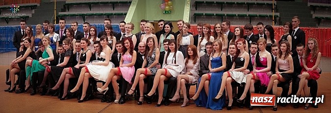 Zdjęcie w galerii na portalu naszraciborz.pl: Studniówki za pasem. Wybierz fotografa wiadomości z regionu