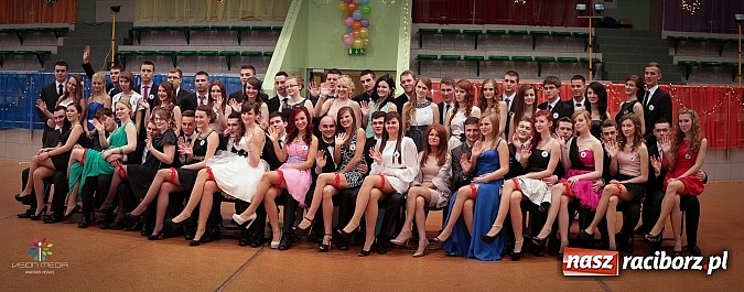 Zdjęcie w galerii na portalu naszraciborz.pl: Studniówki za pasem. Wybierz fotografa wiadomości z regionu