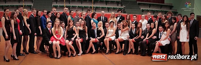 Zdjęcie w galerii na portalu naszraciborz.pl: Studniówki za pasem. Wybierz fotografa wiadomości z regionu