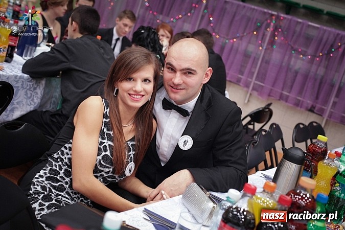 Zdjęcie w galerii na portalu naszraciborz.pl: Studniówki za pasem. Wybierz fotografa wiadomości z regionu