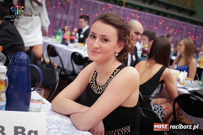 Zdjęcie w galerii na portalu naszraciborz.pl: Studniówki za pasem. Wybierz fotografa wiadomości z regionu