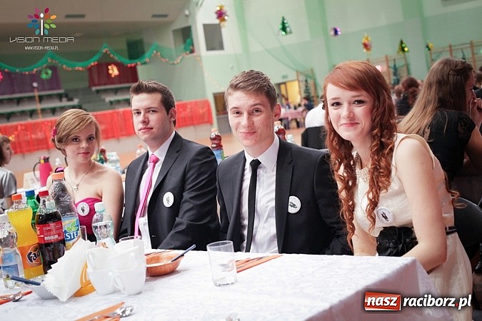 Zdjęcie w galerii na portalu naszraciborz.pl: Studniówki za pasem. Wybierz fotografa wiadomości z regionu