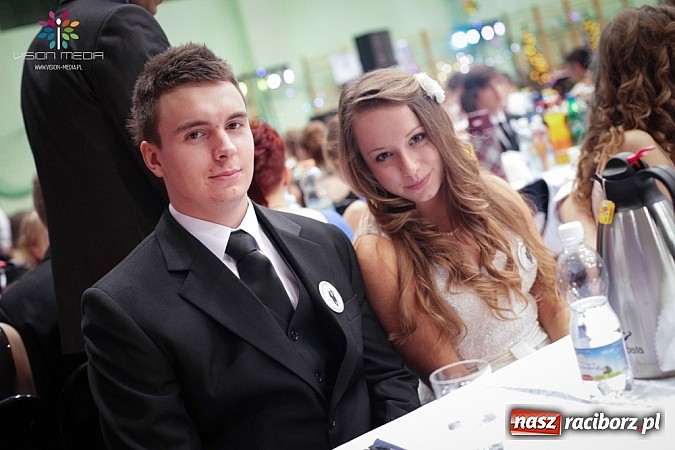 Zdjęcie w galerii na portalu naszraciborz.pl: Studniówki za pasem. Wybierz fotografa wiadomości z regionu