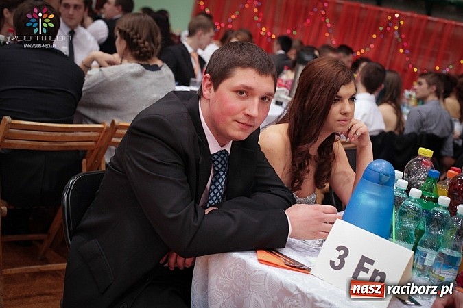 Zdjęcie w galerii na portalu naszraciborz.pl: Studniówki za pasem. Wybierz fotografa wiadomości z regionu