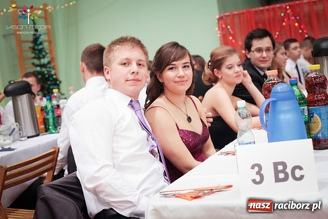 Zdjęcie w galerii na portalu naszraciborz.pl: Studniówki za pasem. Wybierz fotografa wiadomości z regionu