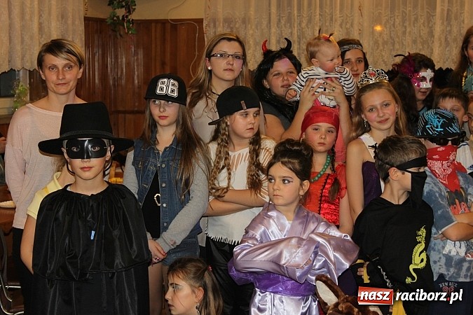 Zdjęcie w galerii na portalu naszraciborz.pl: Bal przebierańc&oacute;w w Wojnowicach wiadomości z regionu