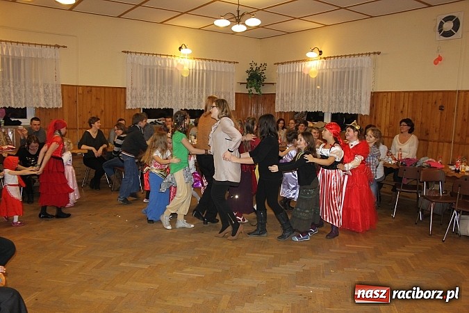 Zdjęcie w galerii na portalu naszraciborz.pl: Bal przebierańc&oacute;w w Wojnowicach wiadomości z regionu