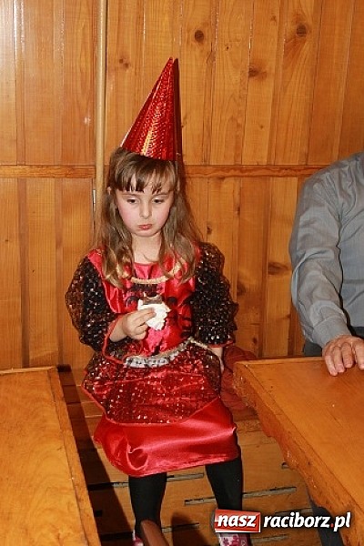 Zdjęcie w galerii na portalu naszraciborz.pl: Bal przebierańc&oacute;w w Wojnowicach wiadomości z regionu