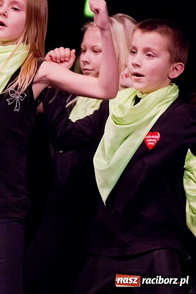Zdjęcie w galerii na portalu naszraciborz.pl: Michael Jackson Forever hitem Wielkiej Orkiestry wiadomości z regionu