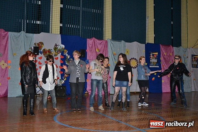 Zdjęcie w galerii na portalu naszraciborz.pl: Wielka Orkiestra Świątecznej Pomocy zagrała w Chałupkach wiadomości z regionu