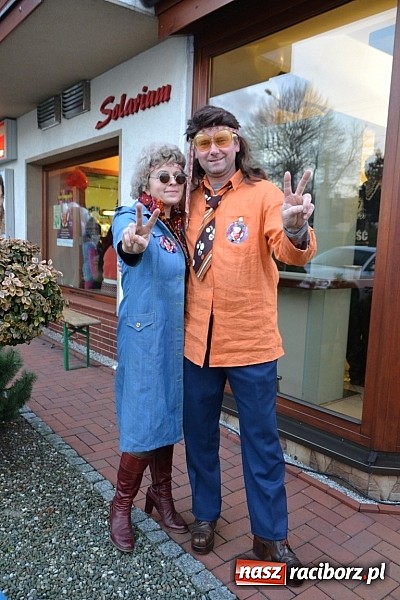 Zdjęcie w galerii na portalu naszraciborz.pl: Fryzjerki z Tworkowa dla WOŚP wiadomości z regionu