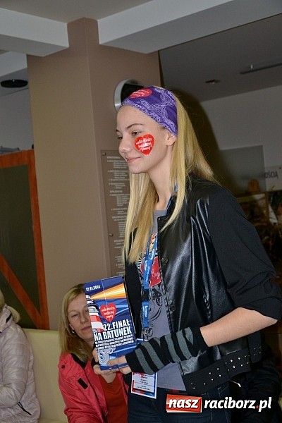 Zdjęcie w galerii na portalu naszraciborz.pl: Fryzjerki z Tworkowa dla WOŚP wiadomości z regionu