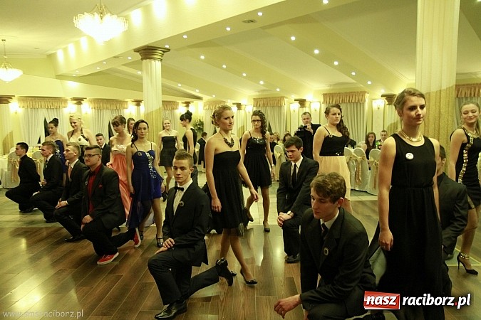 Zdjęcie w galerii na portalu naszraciborz.pl: Studniówkowe szaleństwo mistrzów sportu wiadomości z regionu