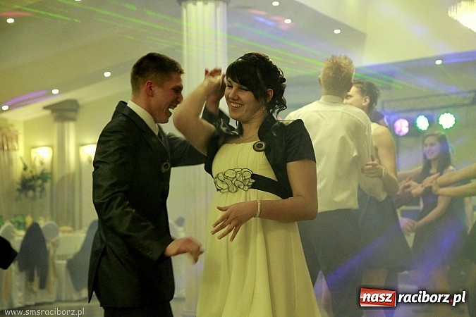 Zdjęcie w galerii na portalu naszraciborz.pl: Studniówkowe szaleństwo mistrzów sportu wiadomości z regionu