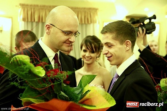 Zdjęcie w galerii na portalu naszraciborz.pl: Studniówkowe szaleństwo mistrzów sportu wiadomości z regionu