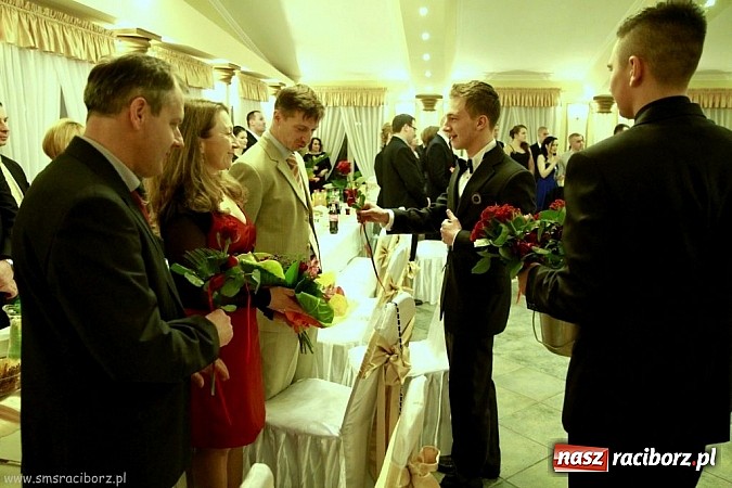 Zdjęcie w galerii na portalu naszraciborz.pl: Studniówkowe szaleństwo mistrzów sportu wiadomości z regionu