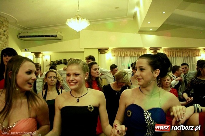 Zdjęcie w galerii na portalu naszraciborz.pl: Studniówkowe szaleństwo mistrzów sportu wiadomości z regionu