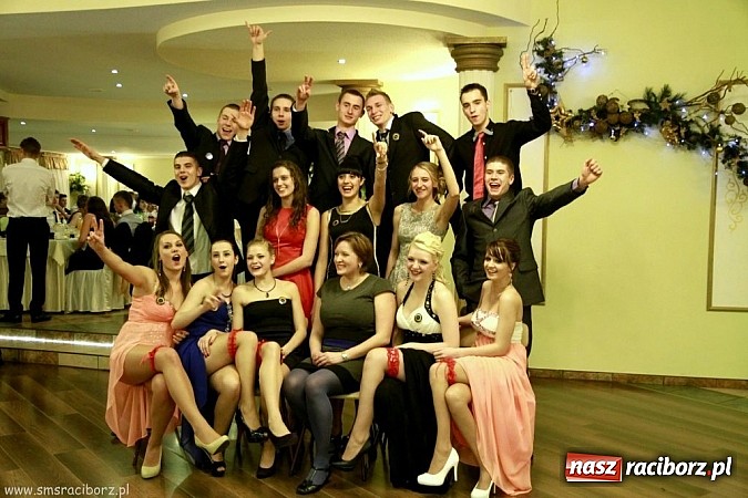 Zdjęcie w galerii na portalu naszraciborz.pl: Studniówkowe szaleństwo mistrzów sportu wiadomości z regionu