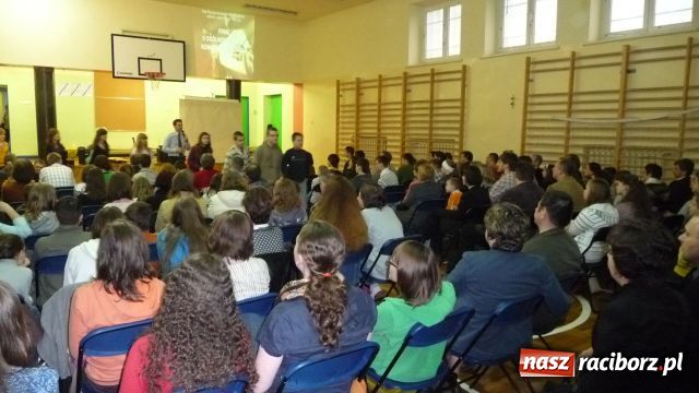 Zdjęcie w galerii na portalu naszraciborz.pl: Finał II Konkursu Biblijnego wiadomości z regionu