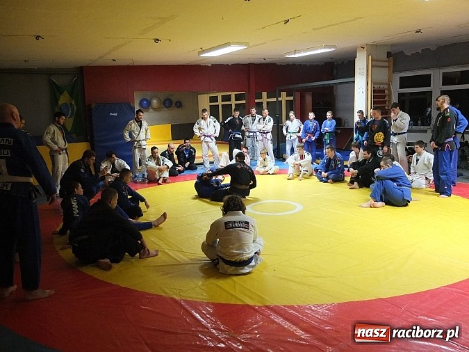 Zdjęcie w galerii na portalu naszraciborz.pl: Maciej SMS Kozak w Łamatorze wiadomości z regionu