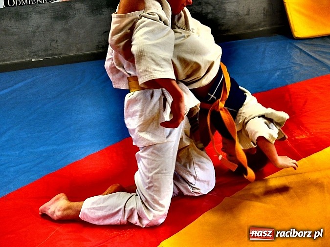 Zdjęcie w galerii na portalu naszraciborz.pl: Maciej SMS Kozak w Łamatorze wiadomości z regionu