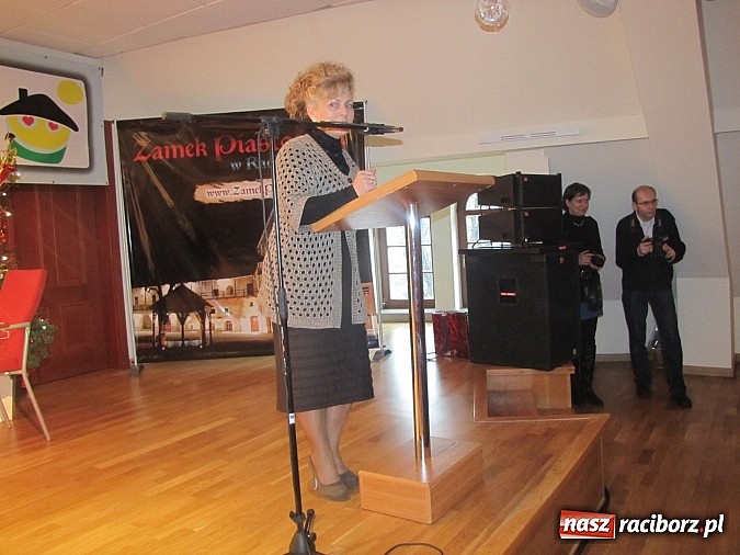 Zdjęcie w galerii na portalu naszraciborz.pl: Rodzina drogowskazem – o randze rodziny na Zamku Piastowskim wiadomości z regionu