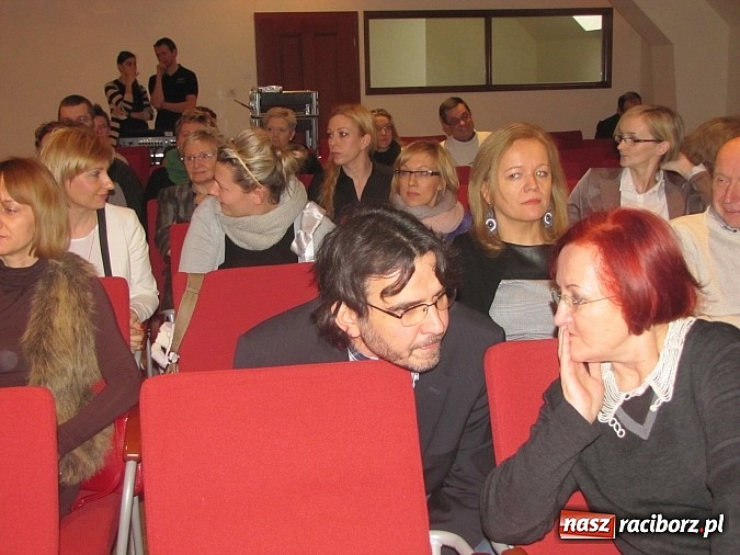 Zdjęcie w galerii na portalu naszraciborz.pl: Rodzina drogowskazem – o randze rodziny na Zamku Piastowskim wiadomości z regionu