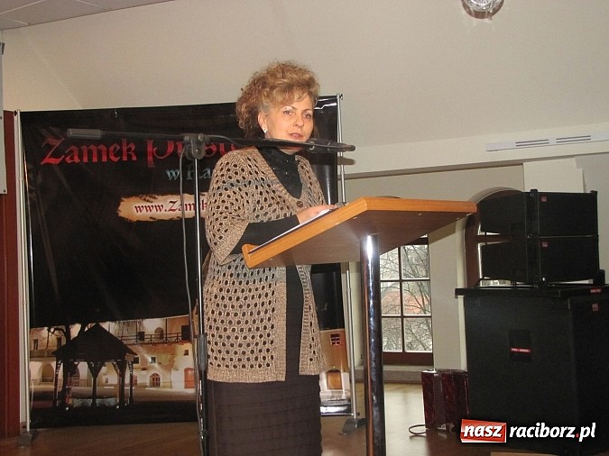 Zdjęcie w galerii na portalu naszraciborz.pl: Rodzina drogowskazem – o randze rodziny na Zamku Piastowskim wiadomości z regionu