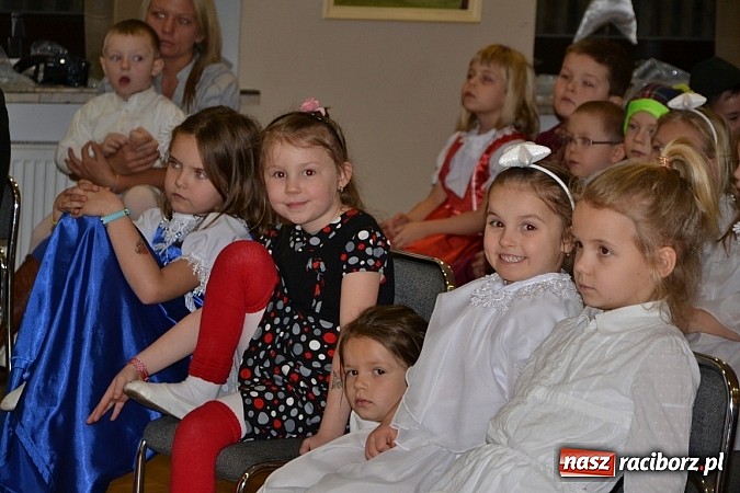 Zdjęcie w galerii na portalu naszraciborz.pl: Przegląd Przedstawień Bożonarodzeniowych w tworkowskim Centrum Kultury wiadomości z regionu