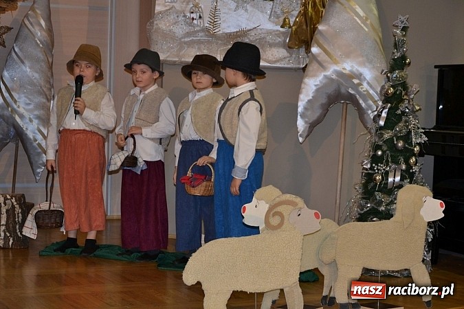 Zdjęcie w galerii na portalu naszraciborz.pl: Przegląd Przedstawień Bożonarodzeniowych w tworkowskim Centrum Kultury wiadomości z regionu
